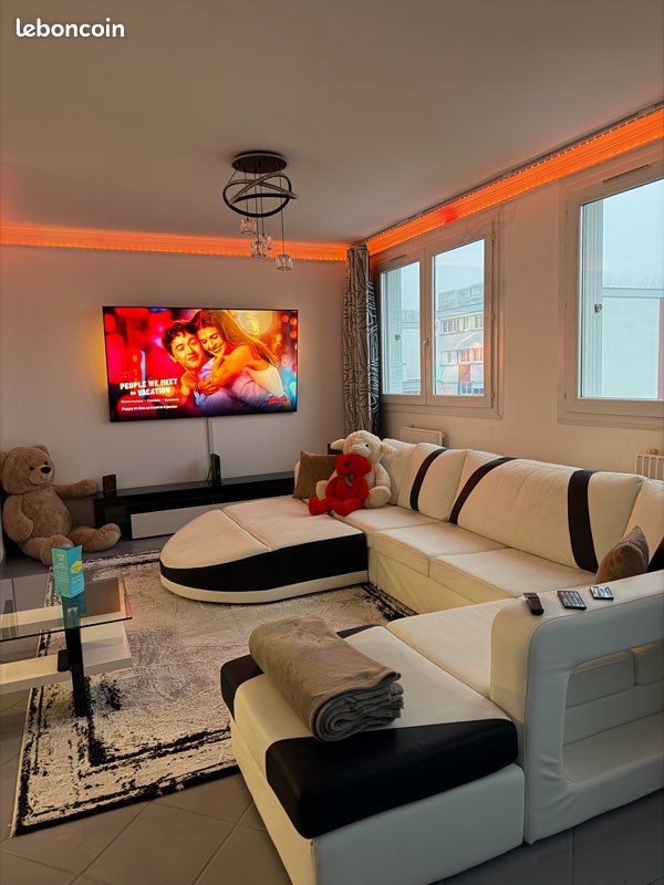 Appartement 3 pièces 75 m² · à Fleury-les-Aubrais · 75 m² · 960 €