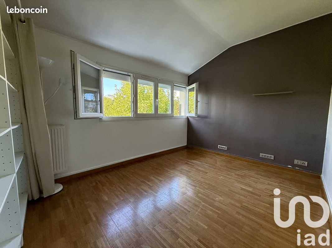 Maison a louer montigny-le-bretonneux - 5 pièce(s) - 98 m2 - Surfyn