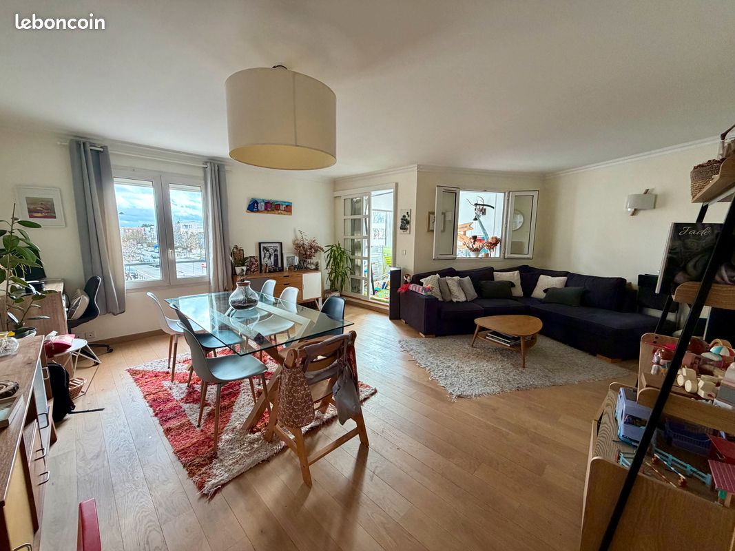 Appartement 4 pièces 84 m² · à Montigny-le-Bretonneux · 84 m² · 355 000 €