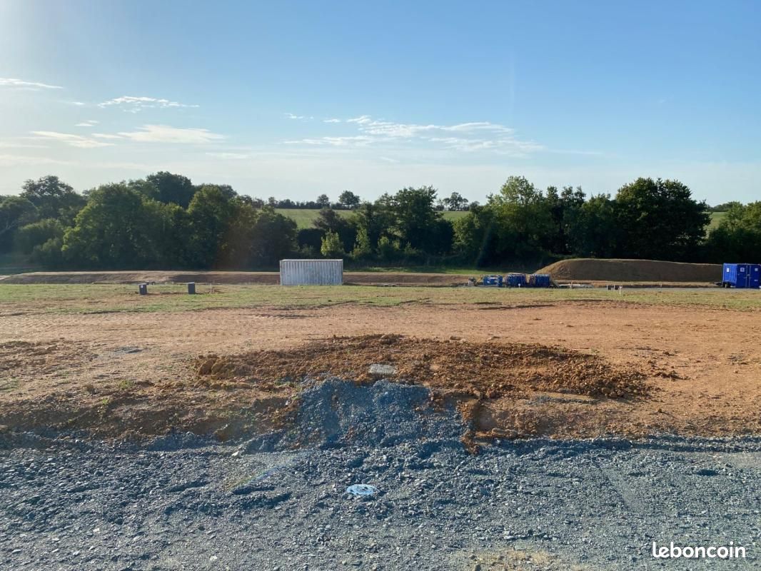 Terrain 455 m² Pissotte · 22 750 €