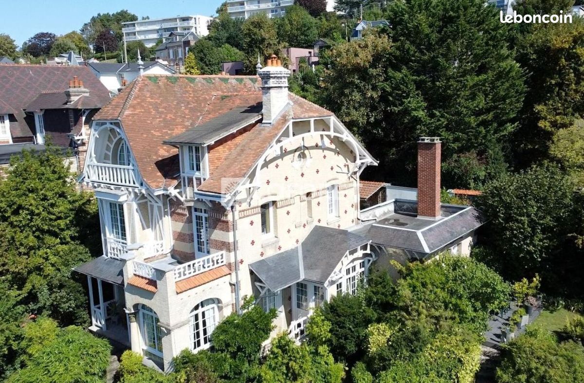 Maison 8 pièces 247 m² · à Sainte-Adresse · 247 m² · 1 150 000 €
