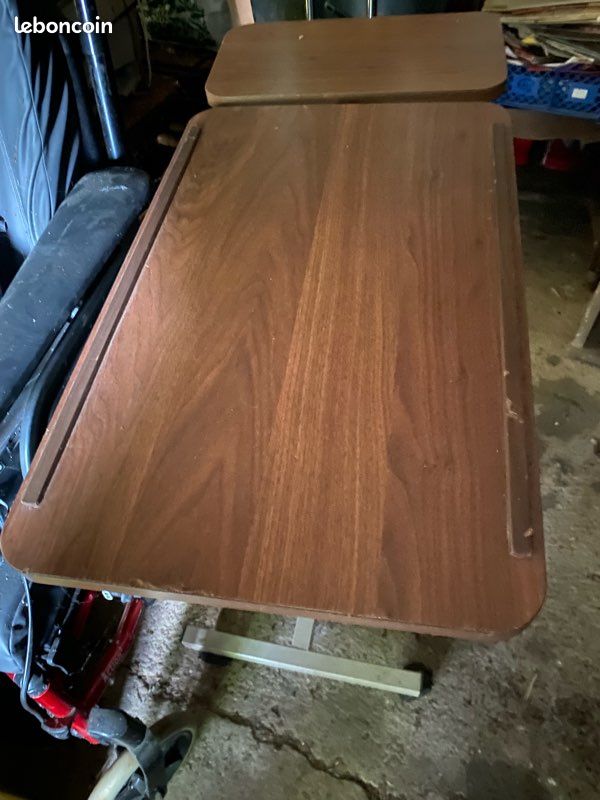 Table médicale (image 2)
