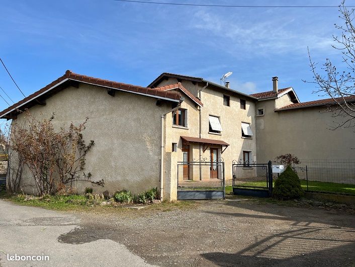 Maison 4 pièces 106 m² · à Aveizieux · 106 m² · 950 €/mois