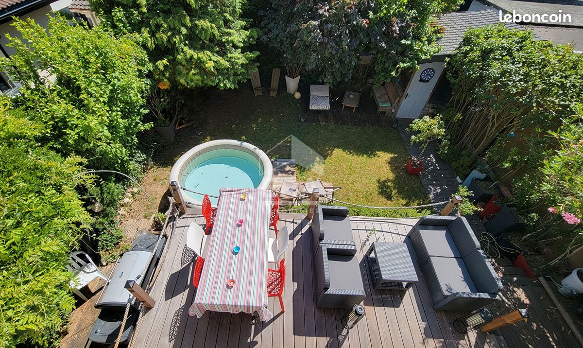 Maison 9 pièces 165 m² · à Annecy · 165 m² · 677 000 €