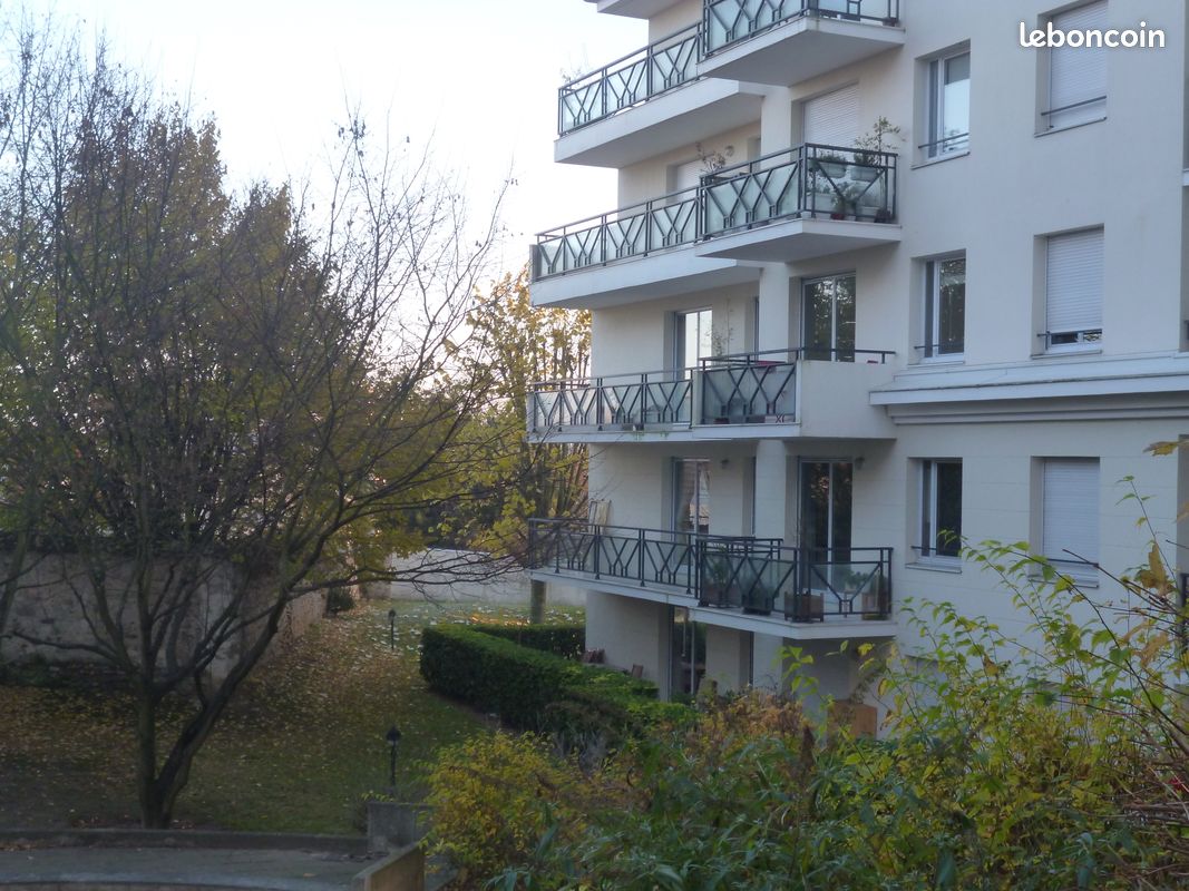 Appartement a louer chatillon - 2 pièce(s) - 47 m2 - Surfyn