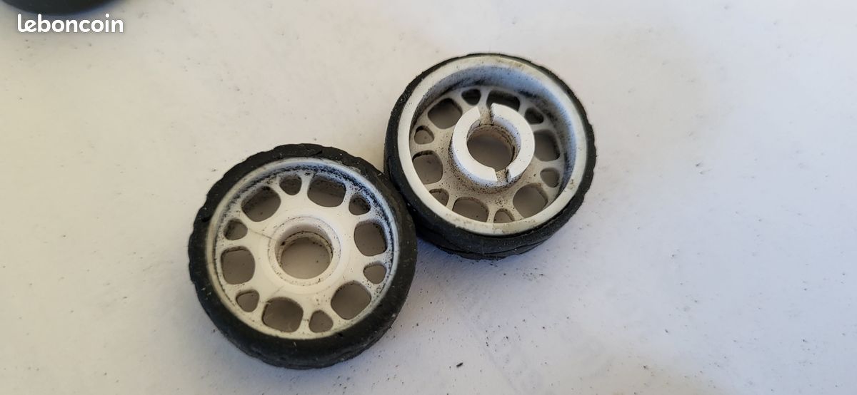 Jantes Jaunes – Lot De 4 – Pour Mini-Z Buggy Type MP9 – Pièce Détachée RC – Performance Et Durabilité
