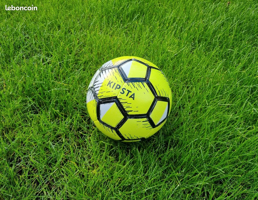 Ballon de Futsal Jaune fluo/Noir/Blanc Kipsta Très Bon État