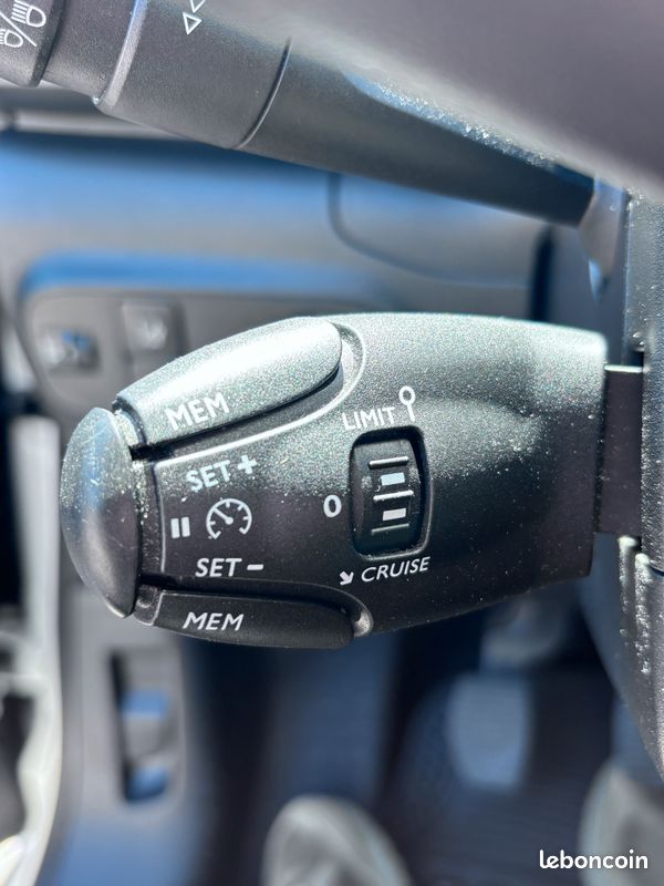 CITROËN C3 1.6 BLUEHDI 75ch SHINE BUSINESS (image 8)