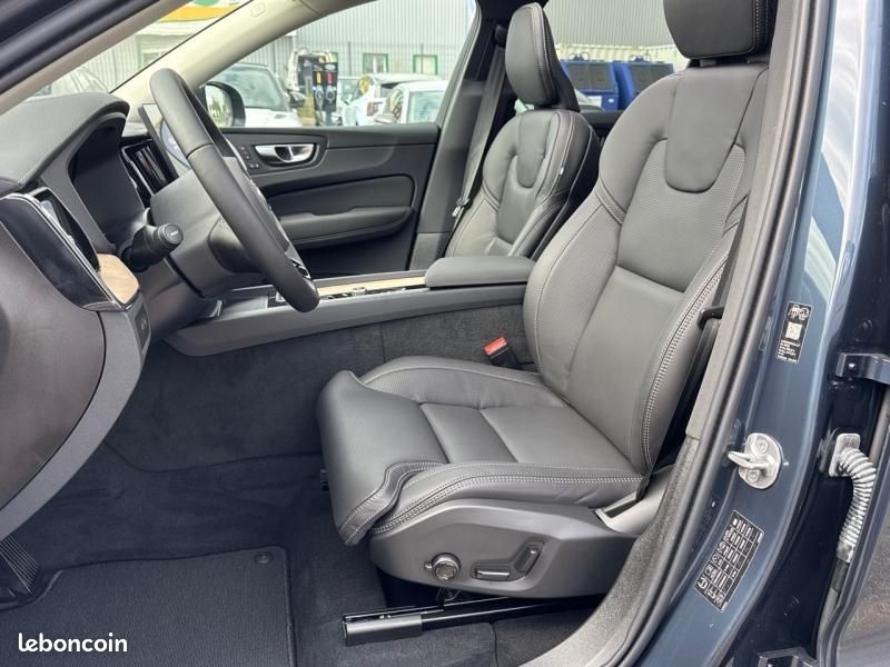 Volvo XC60 T6 Hybride Rechargeable 350ch Ultra Style Dark Geartronic 8 AWD (image 12)
