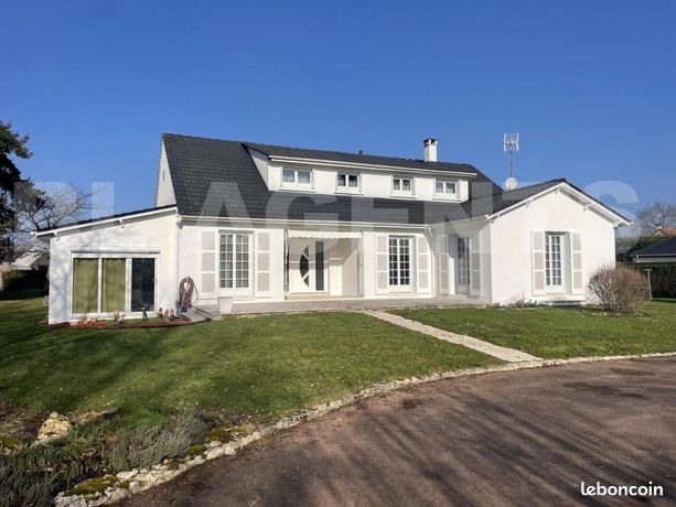 Propriété 7 pièces 200 m²