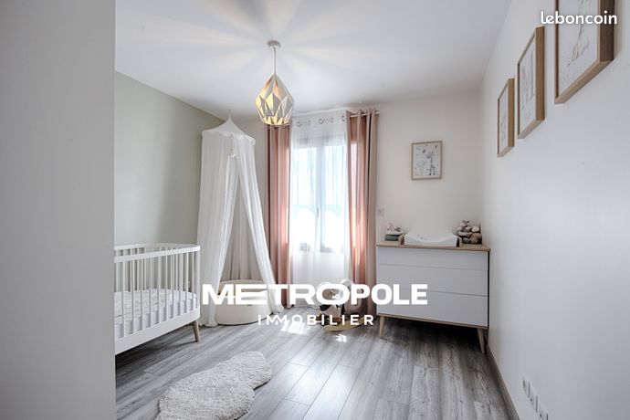 https://img.leboncoin.fr/api/v1/lbcpb1/images/bb/72/1e/bb721ec4df4949109ea93cd2d848d7226c74df48.jpg?rule=ad-image
