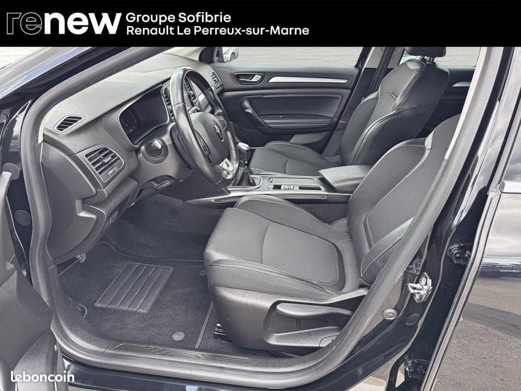 Renault Mégane IV BERLINE Blue dCi 115 - 20 Intens (image 9)
