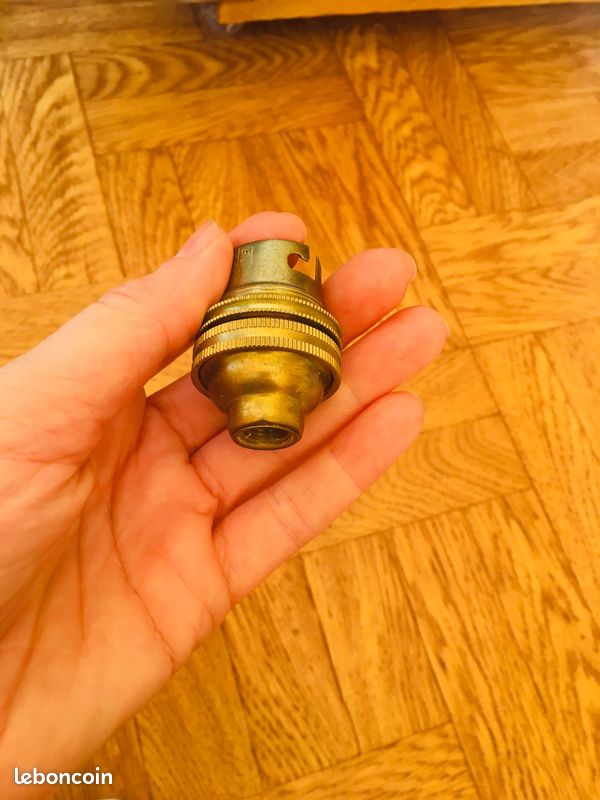 Diverses douilles pour ampoule (image 5)