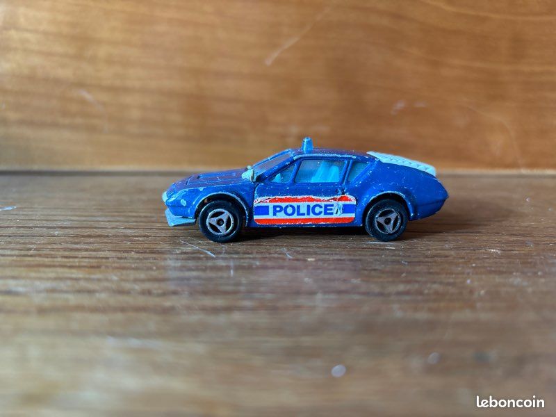 MAJORETTE 264 RENAULT ALPINE A310 POLICE made in france