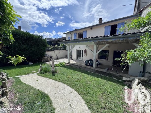 Propriété 6 pièces 210 m²