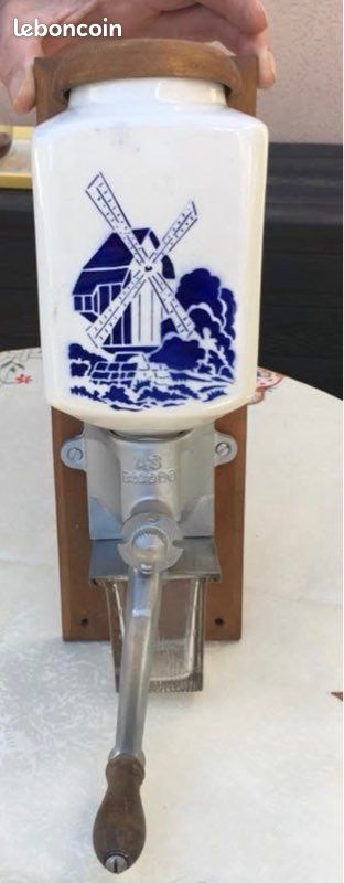 Ancien Joli Moulin Café JV Mural Pot Porcelaine Déco Grappe