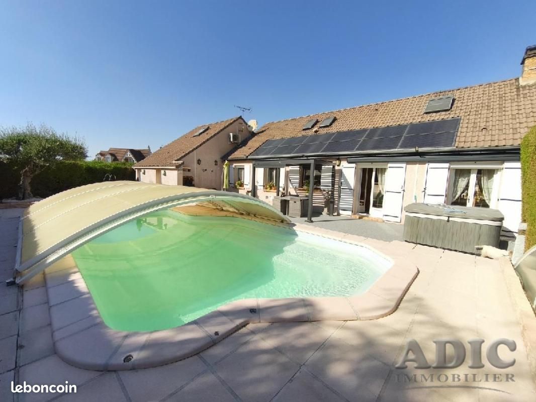 Maison 5 pièces 147 m² · au Plessis-Belleville · 147 m² · 469 000 €