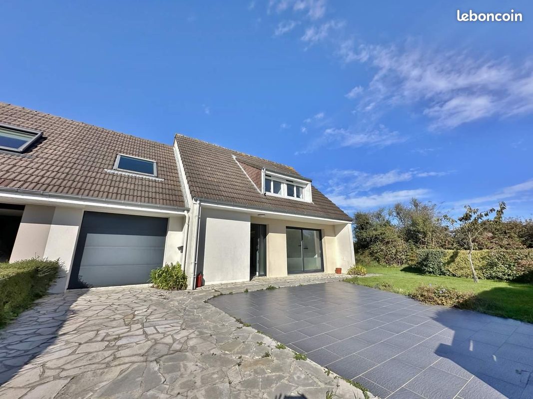 Maison 5 pièces 106 m² · à Cherbourg-en-Cotentin · 106 m² · 302 240 €