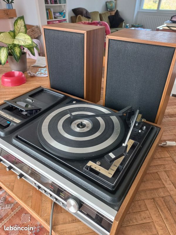 Platine vynile Omex MC006 et enceintes (image 1)