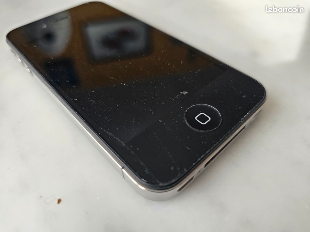 IPhone 4s (image 3)