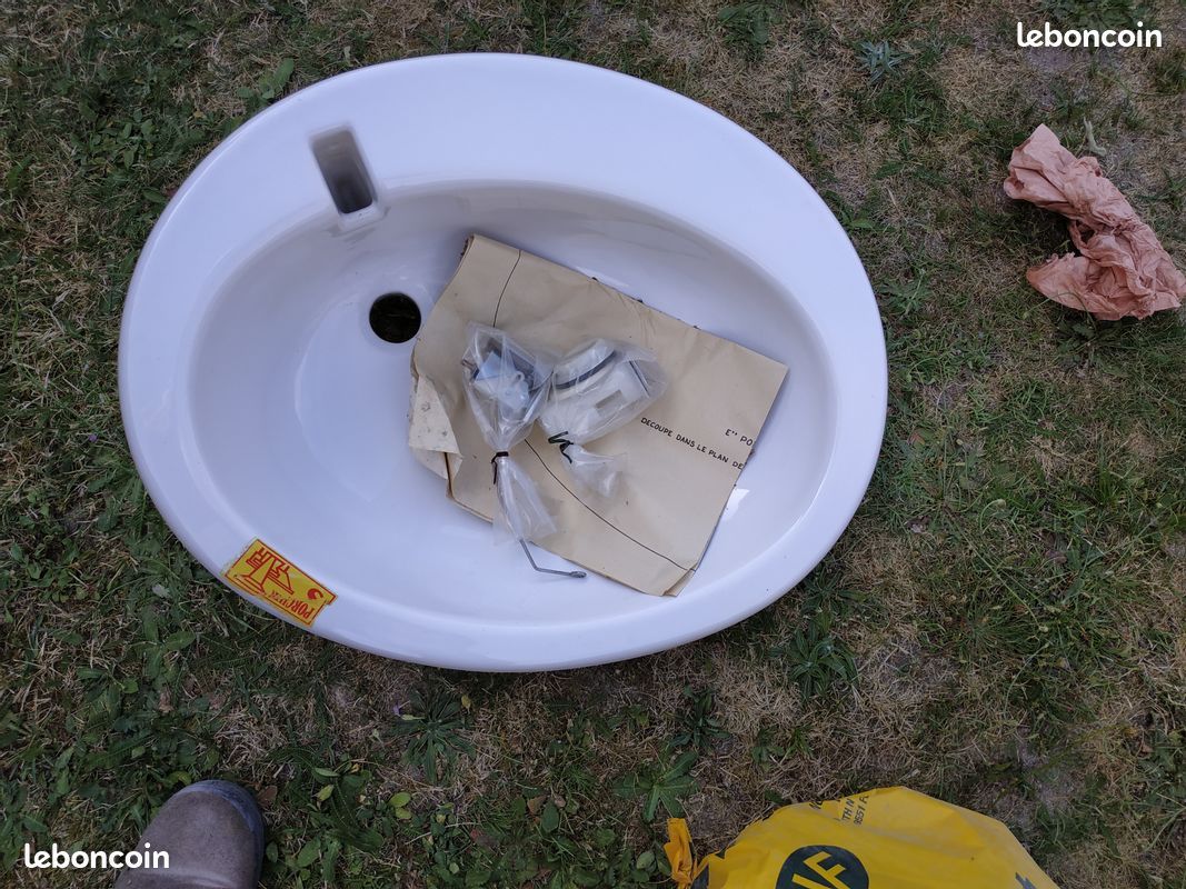 2 vasques et 1 plan de toilette (image 1)
