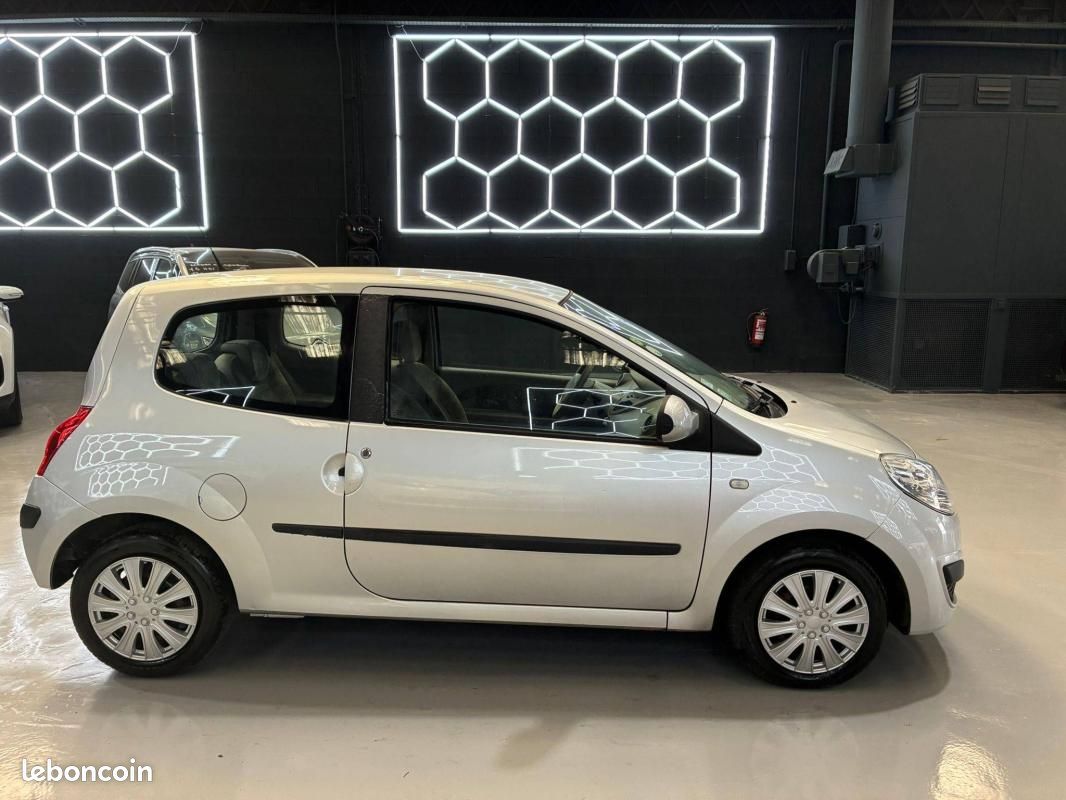 Renault Twingo II (C44) 1.5 dCi 65ch Dynamique (image 6)