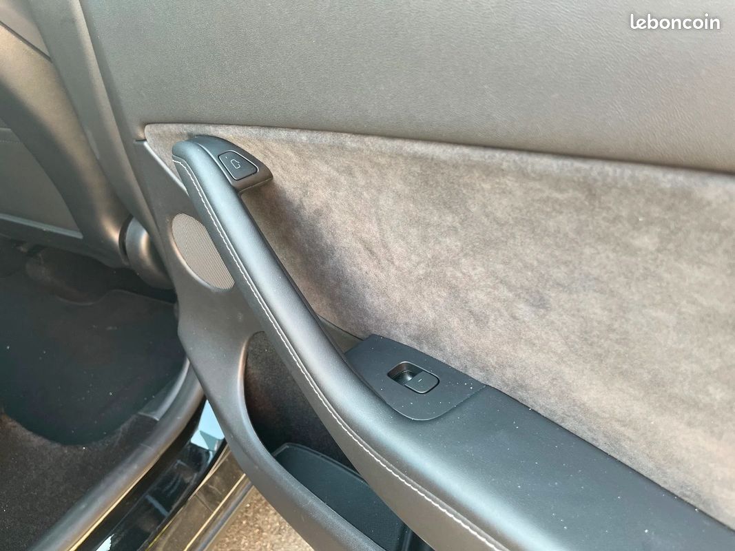 TESLA MODEL Y Standard RWD (image 22)