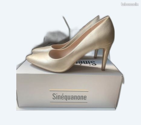 Escarpins Sinéquanone crème et légèrement dorées Chaussures