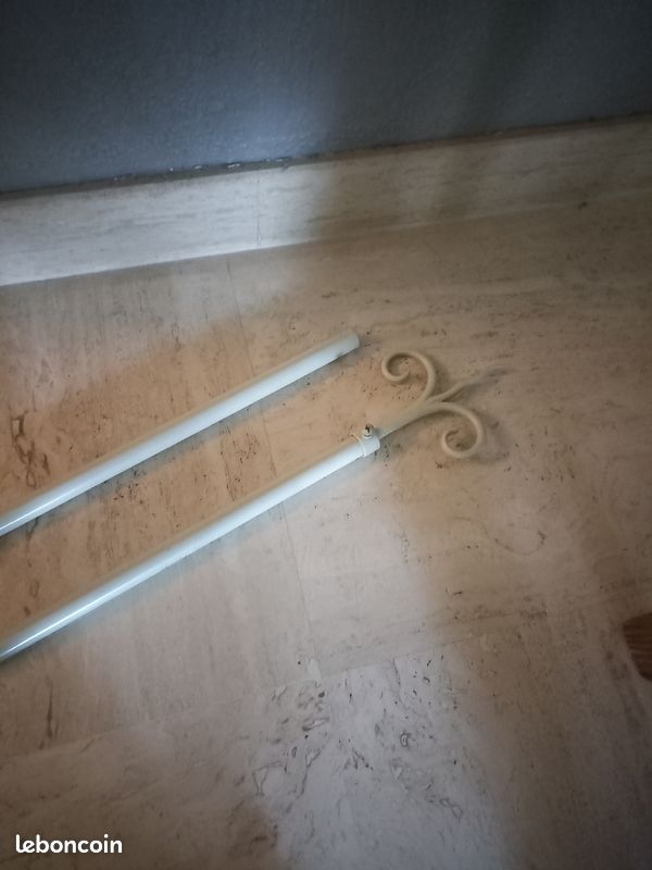 Tringle à rideau en acier beige (image 2)