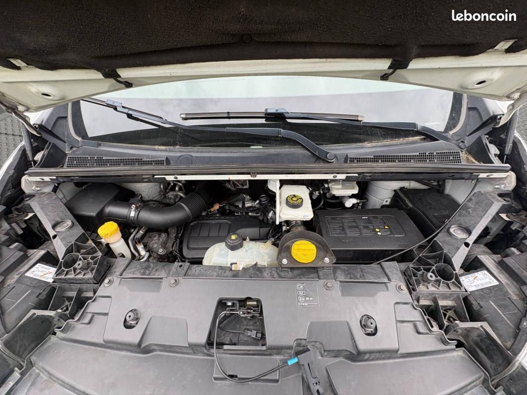 Renault Trafic III 1.6 dCi 125 Energy L1 Life 9PL (image 22)