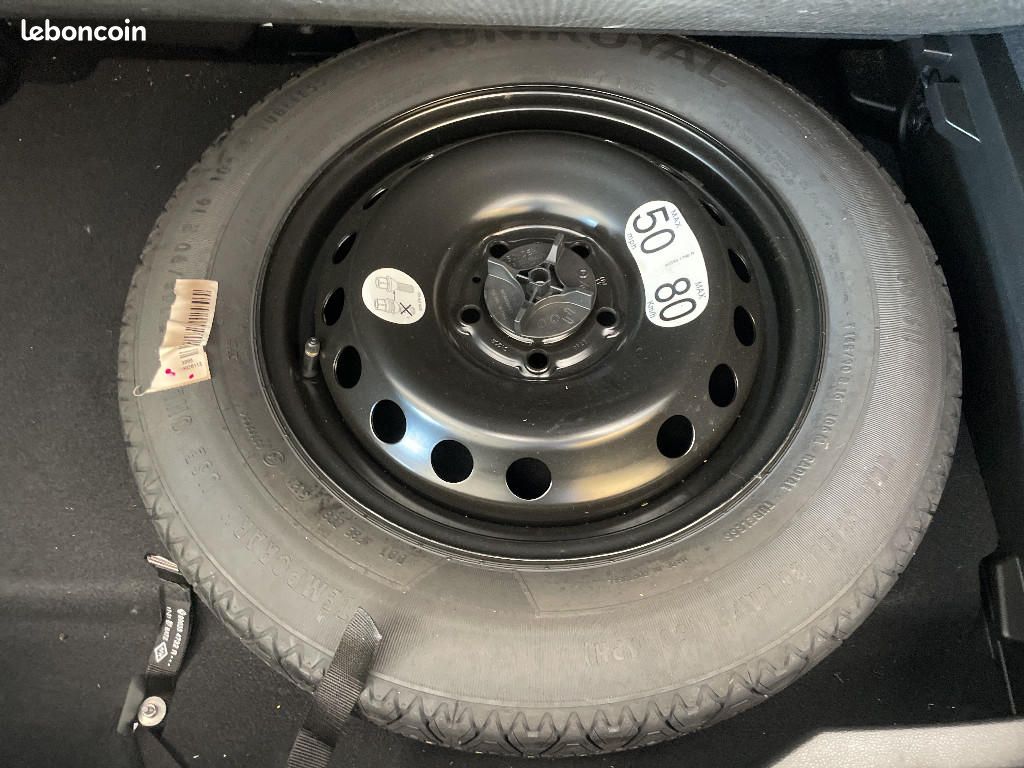 Renault Captur E-Tech 145 - 21 Business (image 17)