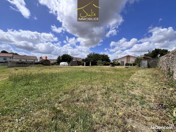 Terrain 746 m² Bressuire