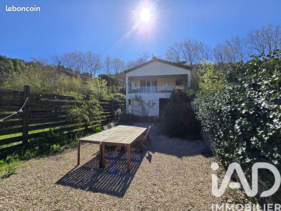 Maison 4 pièces 73 m² · à Villeneuve-les-Corbières · 73 m² · 95 000 €