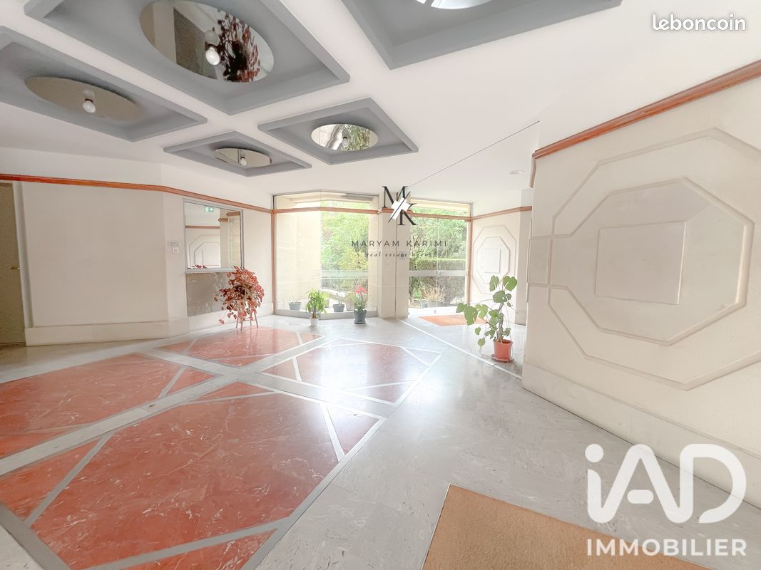 Appartement 1 pièce 28 m² · à Paris · 28 m² · 335 000 €