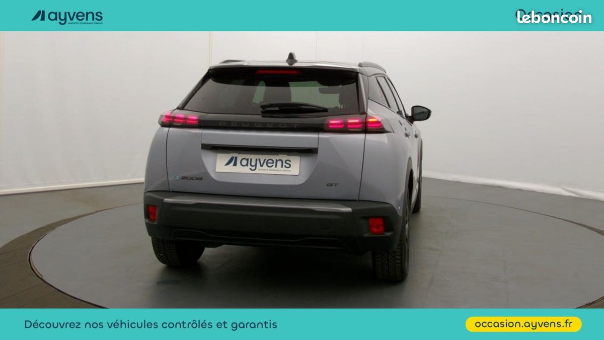 Peugeot e-2008 156ch 54 kWh GT (image 8)
