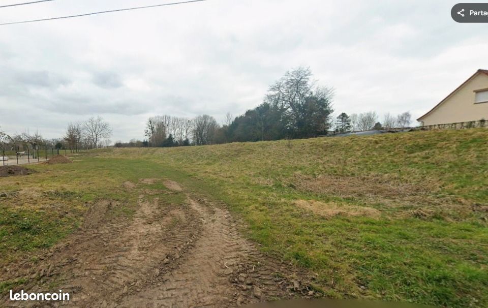 Terrain 1 800 m² Gueschart · 35 000 €
