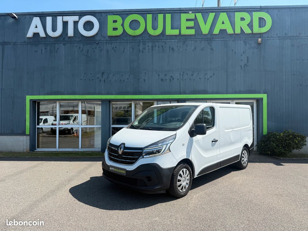 Renault trafic dci grand confort l1h1 12491ht avec attelage (image 1)
