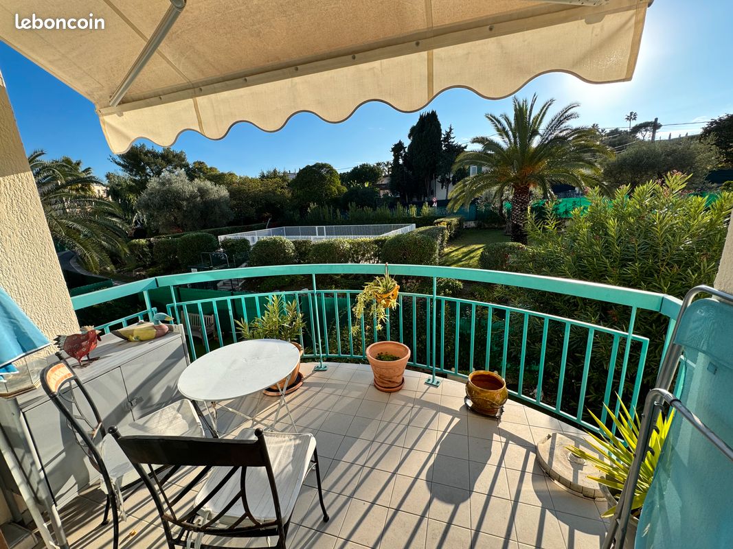 Appartement 2 pièces 43 m² · à Antibes · 43 m² · 250 000 €
