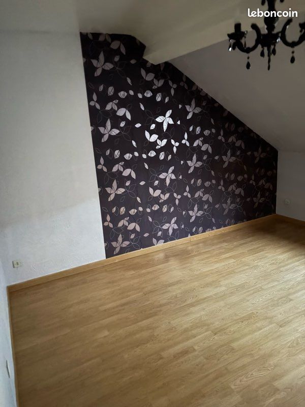 Appartement 4 pièces 110 m² · à Elbeuf · 110 m² · 860 €