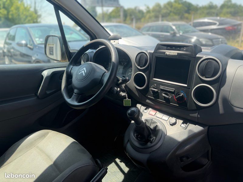 Citroën Berlingo Utilitaire 3pl 1.6 BlueHDI 75 Club TVA Récupérable (image 4)