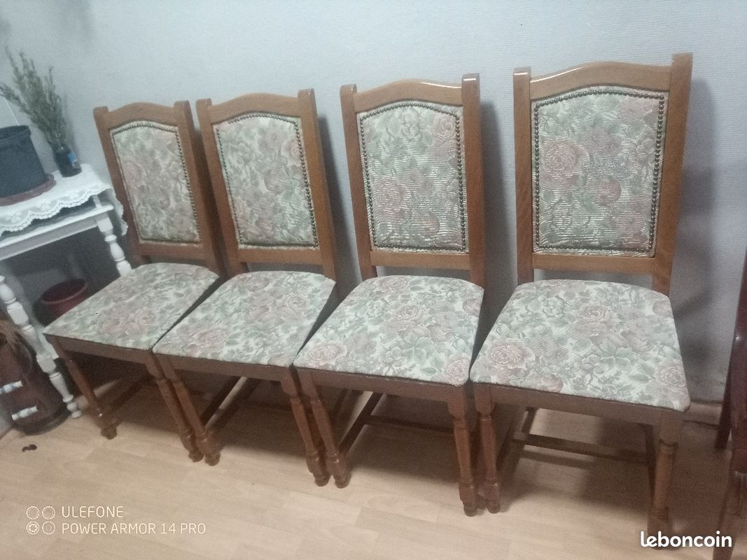 Chaise en bois (image 1)