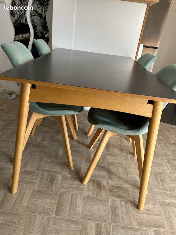 Table à manger extensible Maison du Monde – gris anthracite – 6 à 10 personnes (image 1)