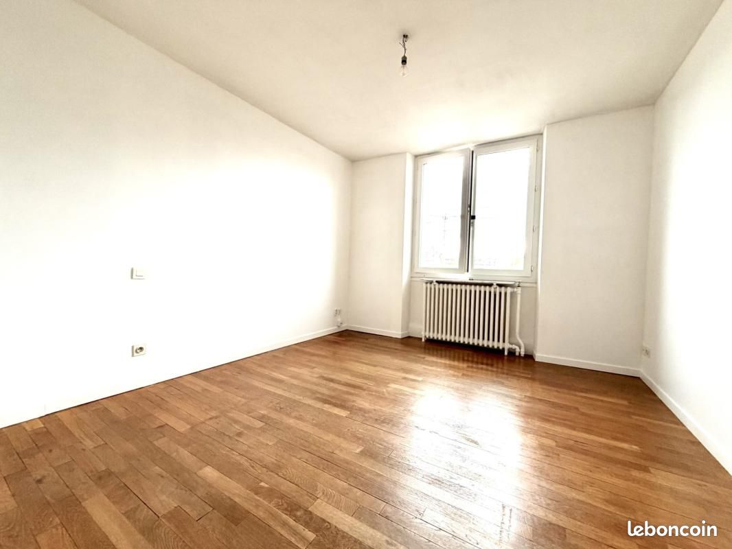 Appartement 3 pièces 49 m² · à Dijon · 49 m² · 733 €/mois