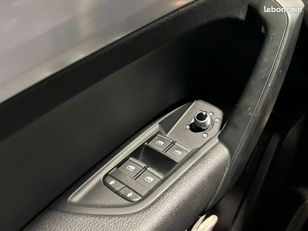 Audi q5 2.0 tdi 190 ch quattro s-line / camera / hayon elec / keyless go / carplay (image 21)