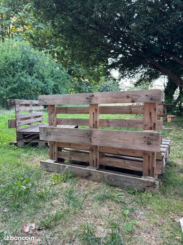 Banquettes extérieures en palette (image 2)