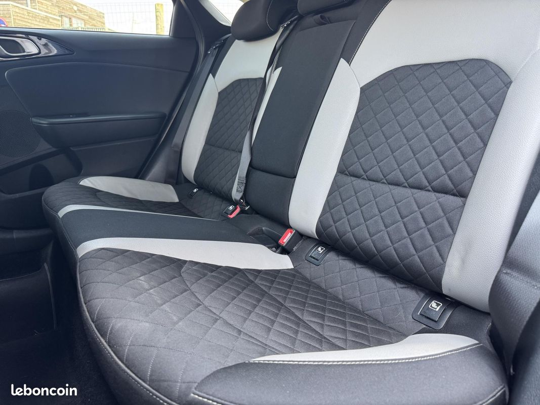 KIA PROCEED 1.5 T-GDI 160 GT LINE BVA / Garantie 12 mois (image 12)