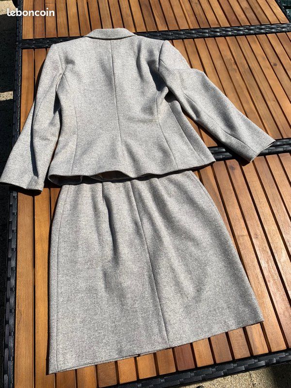 Tailleur taille 38 marque Caroll (image 2)