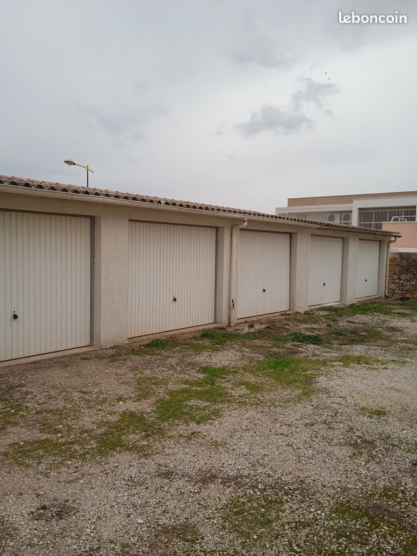 Cuers loue garage · 115 €/mois