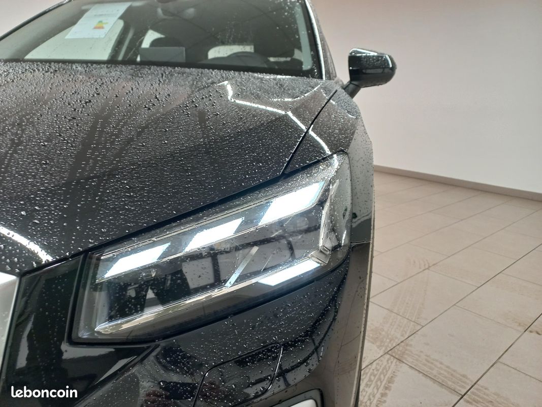 AUDI Q2 35 TFSI 150 S tronic 7 S line (image 31)