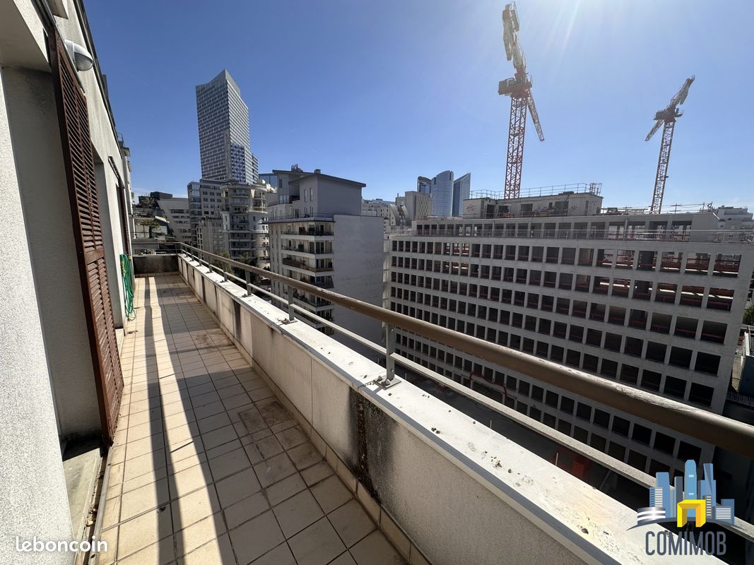 Appartement 3 pièces 52 m² · à Courbevoie · 52 m² · 1 800 €